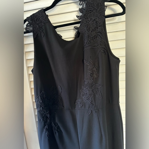 Like New APT.9 Black Jumpsuit with flower appliqué - Picture 5 of 12